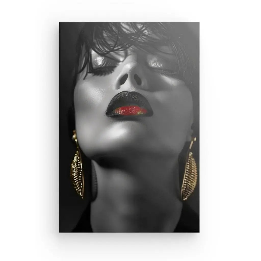 Tableau Femme Fatale Boucle d'Oreilles Dorées - #tag1# - #tag2#