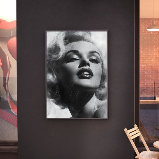 Portrait vintage en noir et blanc de Marilyn Monroe, tableau élégant au style rétro iconique