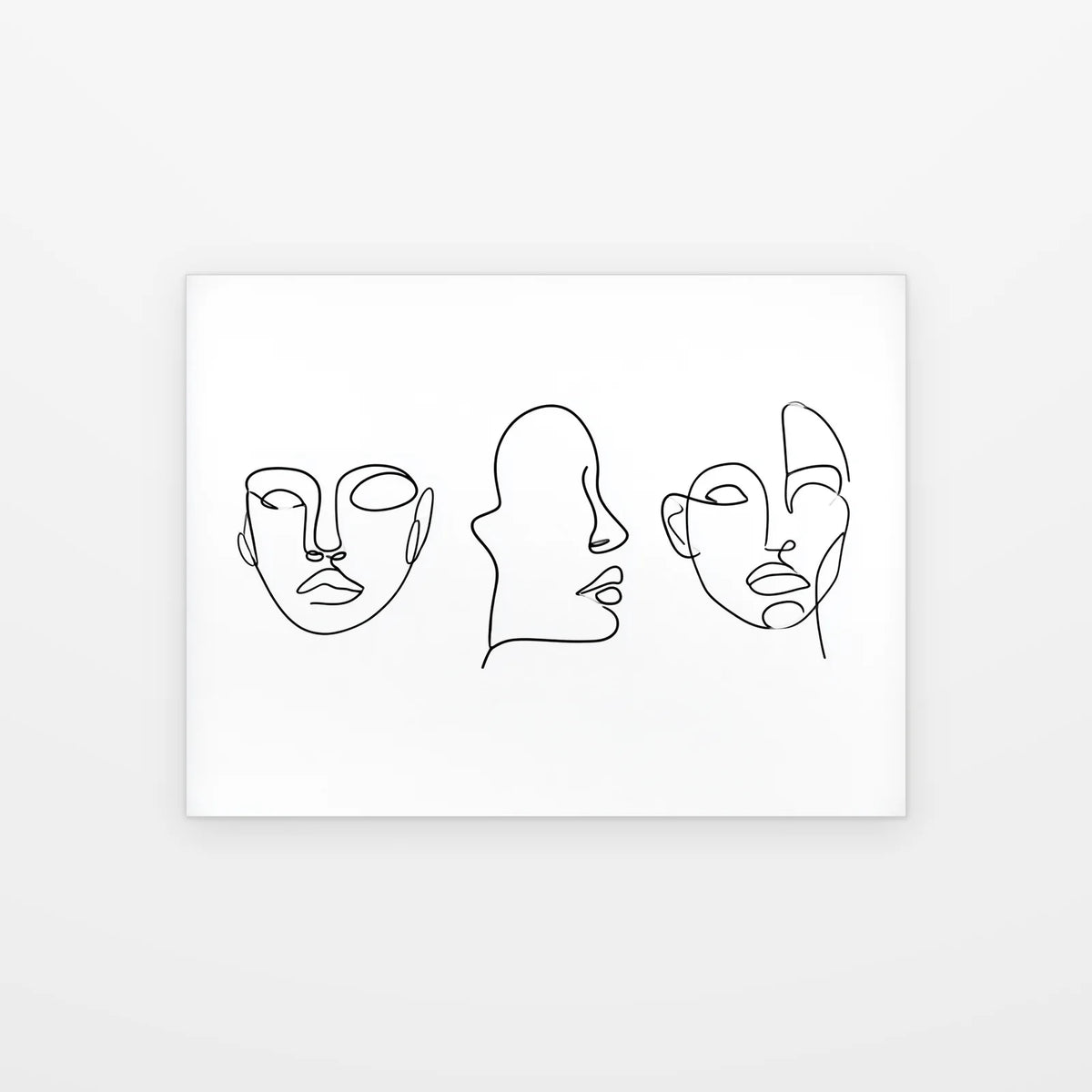 Visuel du tableau Trois Visages au Trait noir et blanc présenté seul sur fond blanc, aperçu de l’œuvre imprimée
