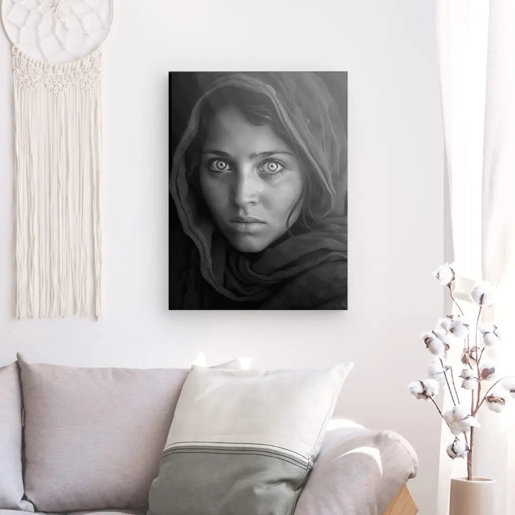 Tableau Portrait Jeune Fille Regard Intense Noir et Blanc - #tag1# - #tag2# 