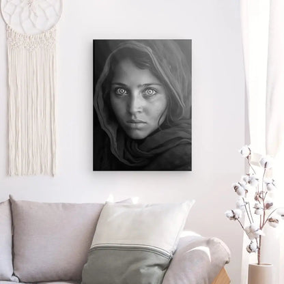 Tableau Portrait Jeune Fille Regard Intense Noir et Blanc - #tag1# - #tag2# 