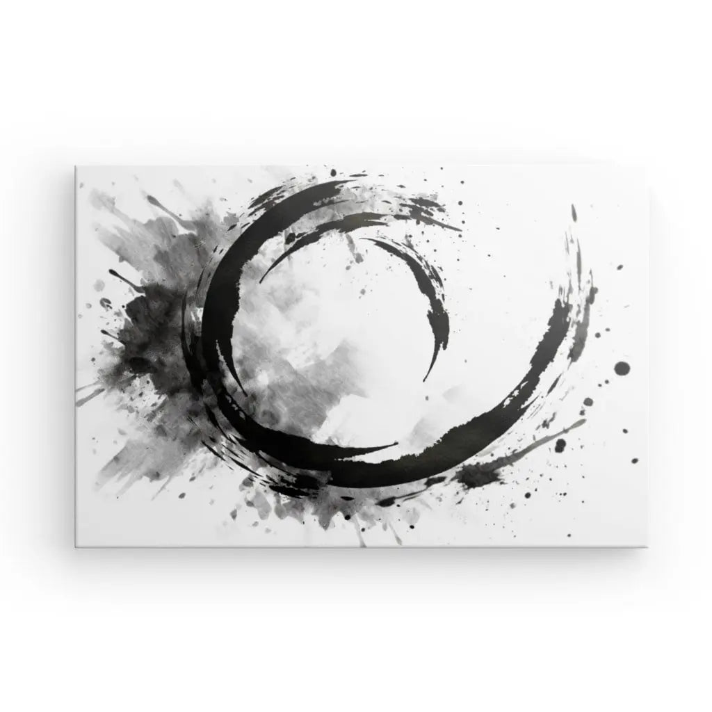 Cercle abstrait d'encre noire avec des éclaboussures sur fond blanc, ressemblant à un symbole enso, capturant l'essence du Tableau Abstrait Art Japonais Peinture Asiatique Minimaliste Noir et Blanc.