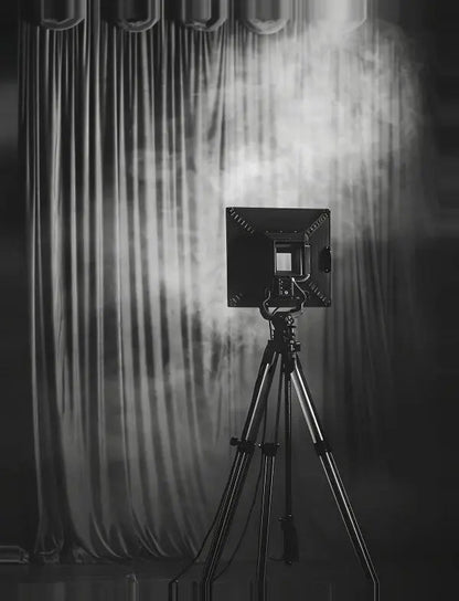 Tableau Projecteur Cinéma Noir et Blanc - #tag1# - #tag2# 