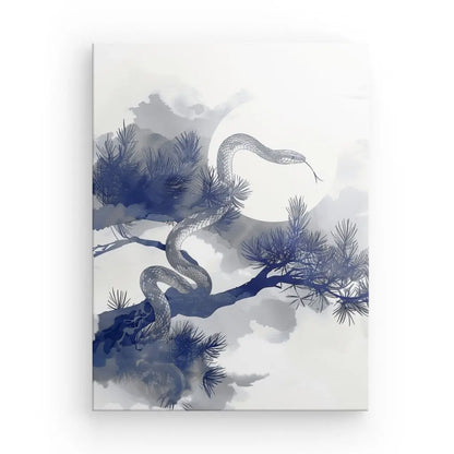 Tableau serpent monochrome bleu et blanc sur fond de pin japonais.