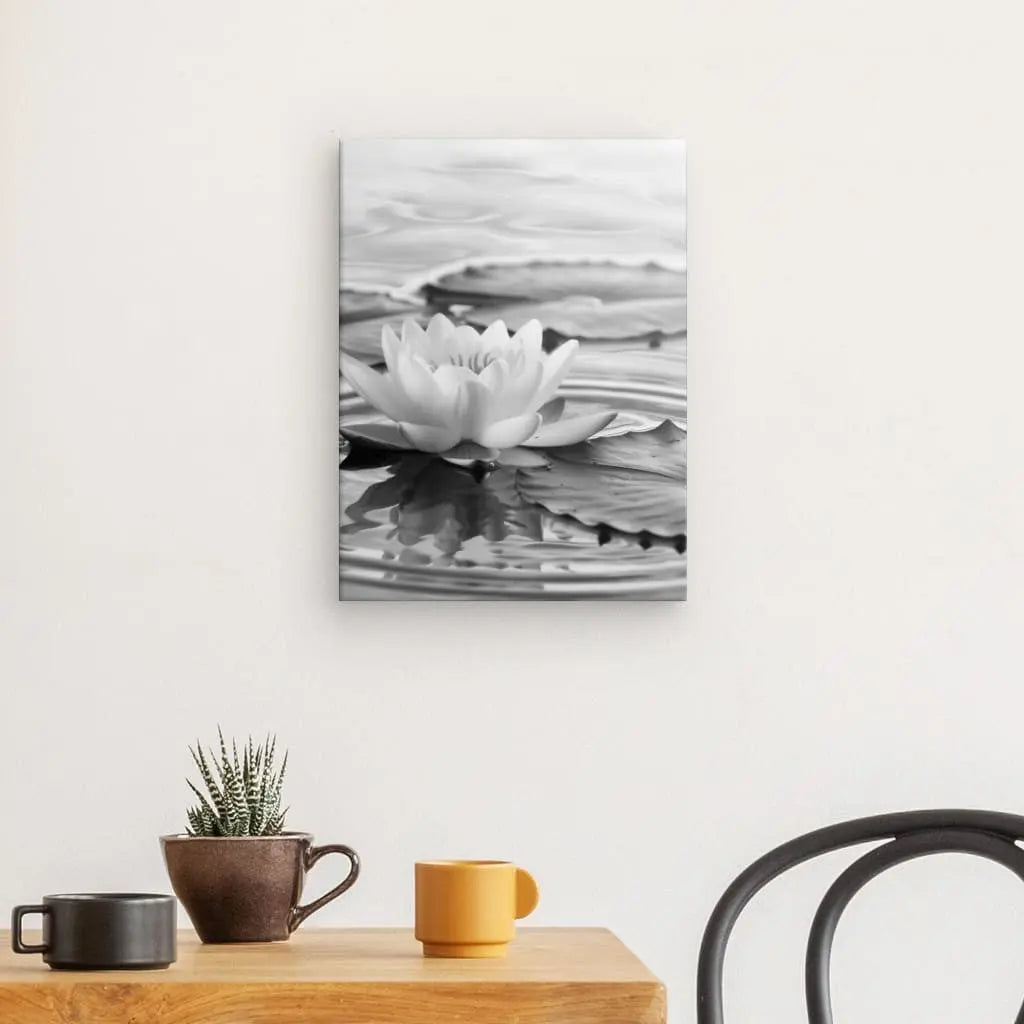 Tableau Fleur de Lotus Relaxante Noir et Blanc - #tag1# - #tag2# 