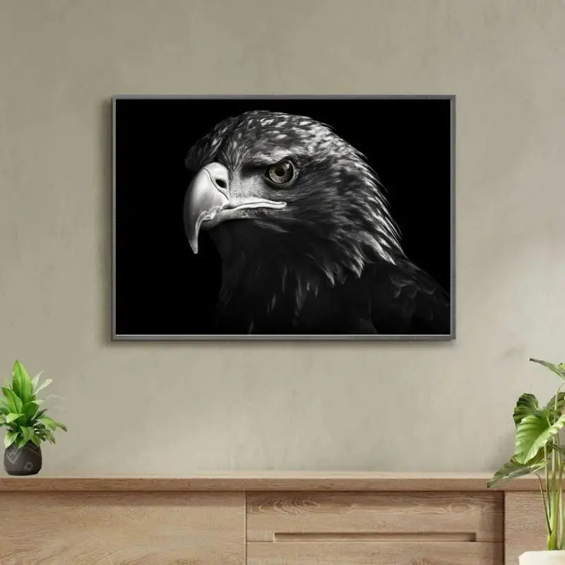 Admirez la majesté de l’aigle en plein vol avec ce tableau en noir et blanc, symbole de puissance, de liberté et de force naturelle.