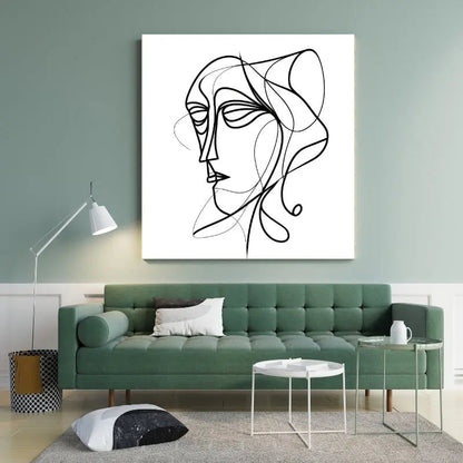 Dessin en noir et blanc d’un visage abstrait se fondant dans des volutes de fumée, combinant mystère, modernité et expression artistique.