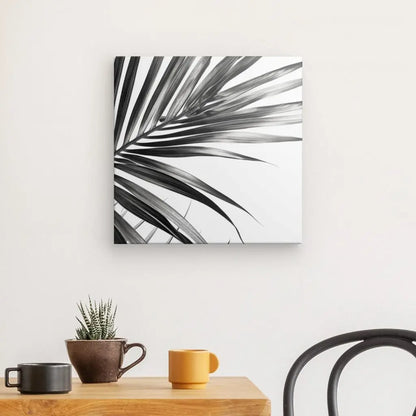 Tableau noir et blanc de fougères et feuilles minimalistes, design végétal sobre et élégant
