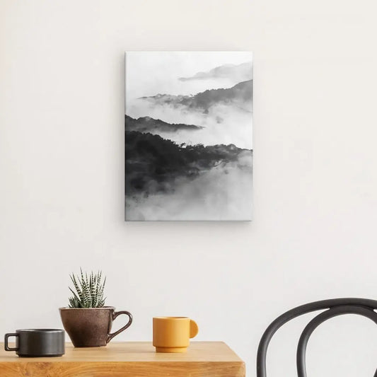 Tableau noir et blanc d’un paysage onirique, scène imaginaire au style poétique et évocateur