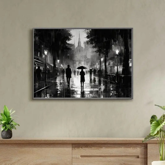 Peinture en noir et blanc d’une femme sous la pluie, capturant l’émotion, la solitude et la beauté poétique d’une scène urbaine intemporelle.