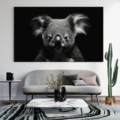 Tableau noir et blanc du portrait d’un koala mignon, expression attendrissante et naturelle