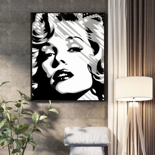 Portrait de Marilyn Monroe en style pop art noir et blanc sur toile, incarnant le glamour iconique et l’esthétique graphique intemporelle.