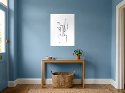 Poster Cactus au Trait noir et blanc sans cadre, présenté dans une entrée aux murs bleu poudré