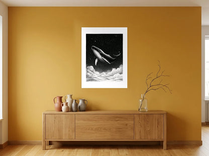 Tableau baleine au-dessus des nuages noir et blanc sur toile 2 cm, présenté dans : salle à manger aux murs ocre