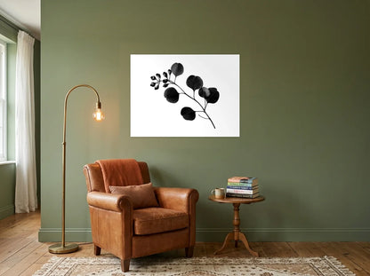 Tableau branche d’eucalyptus noir et blanc sur toile 2 cm, présenté dans : coin lecture aux murs vert olive