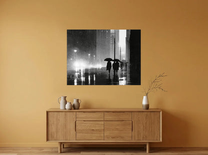 Tableau parapluies dans la brume noir et blanc sur toile 2 cm, présenté dans une salle à manger aux murs ocre