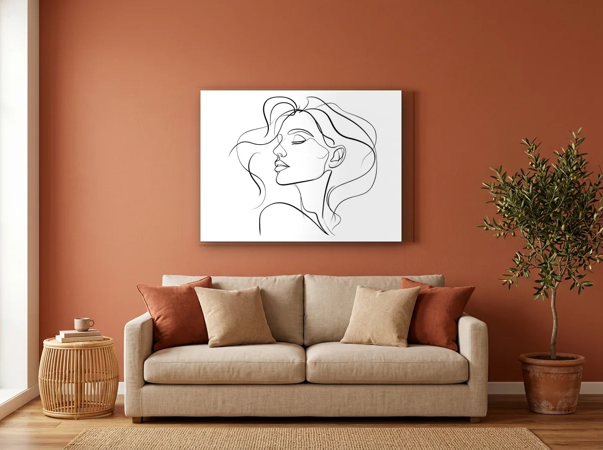 Tableau visage féminin au trait noir et blanc sur toile 2 cm, présenté dans un intérieur coloré