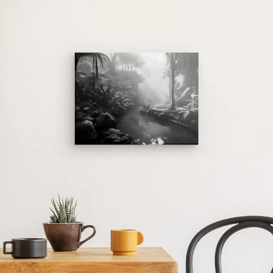 Tableau noir et blanc représentant une jungle tropicale sauvage, végétation luxuriante et ambiance naturelle immersive